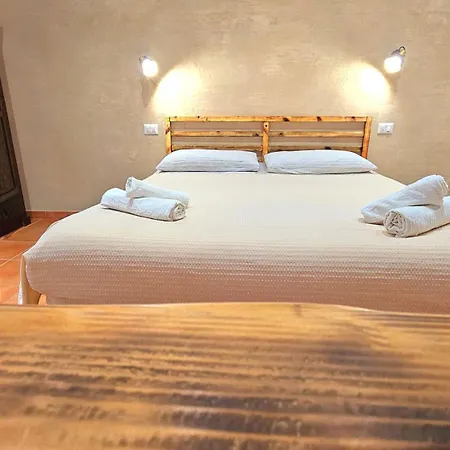 Πανσιόν Aba Maya 2*